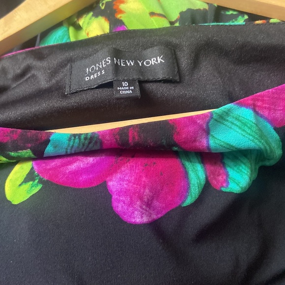 Jones New York floral dress - Picture 3 of 3